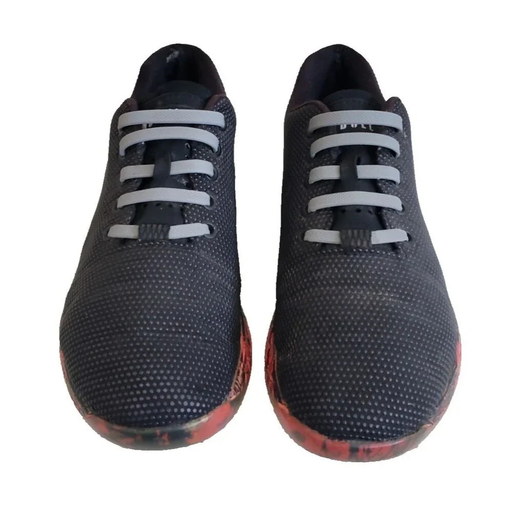 Nobull SuperFabric Trainer Men's Sz 7 Women's Sz 8.5 US Black Red Athletic Shoes